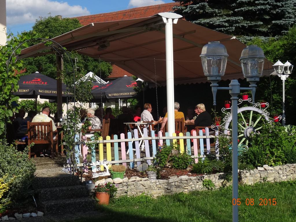 Hotel 4 Jahreszeiten Mit Restaurant Albstadt Ngoại thất bức ảnh