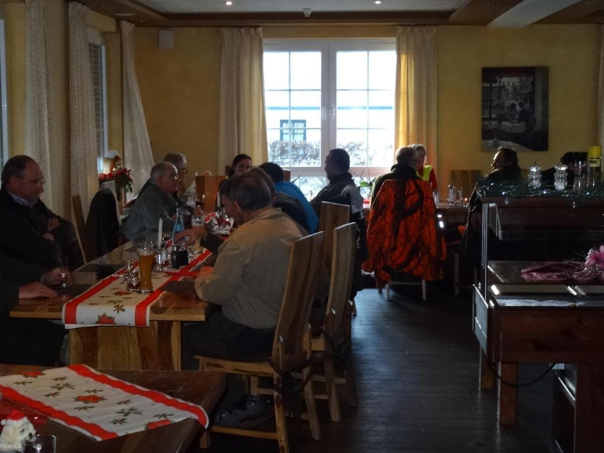 Hotel 4 Jahreszeiten Mit Restaurant Albstadt Ngoại thất bức ảnh